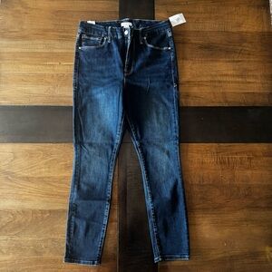 Good American Good Legs Crop NWT